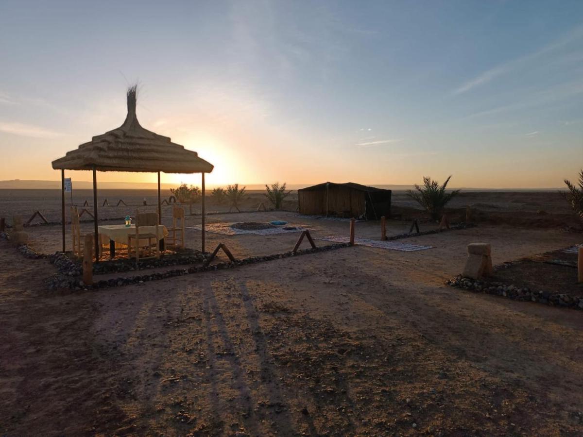 Готель Camp Familia Erg Chebbi Мерзуга Екстер'єр фото