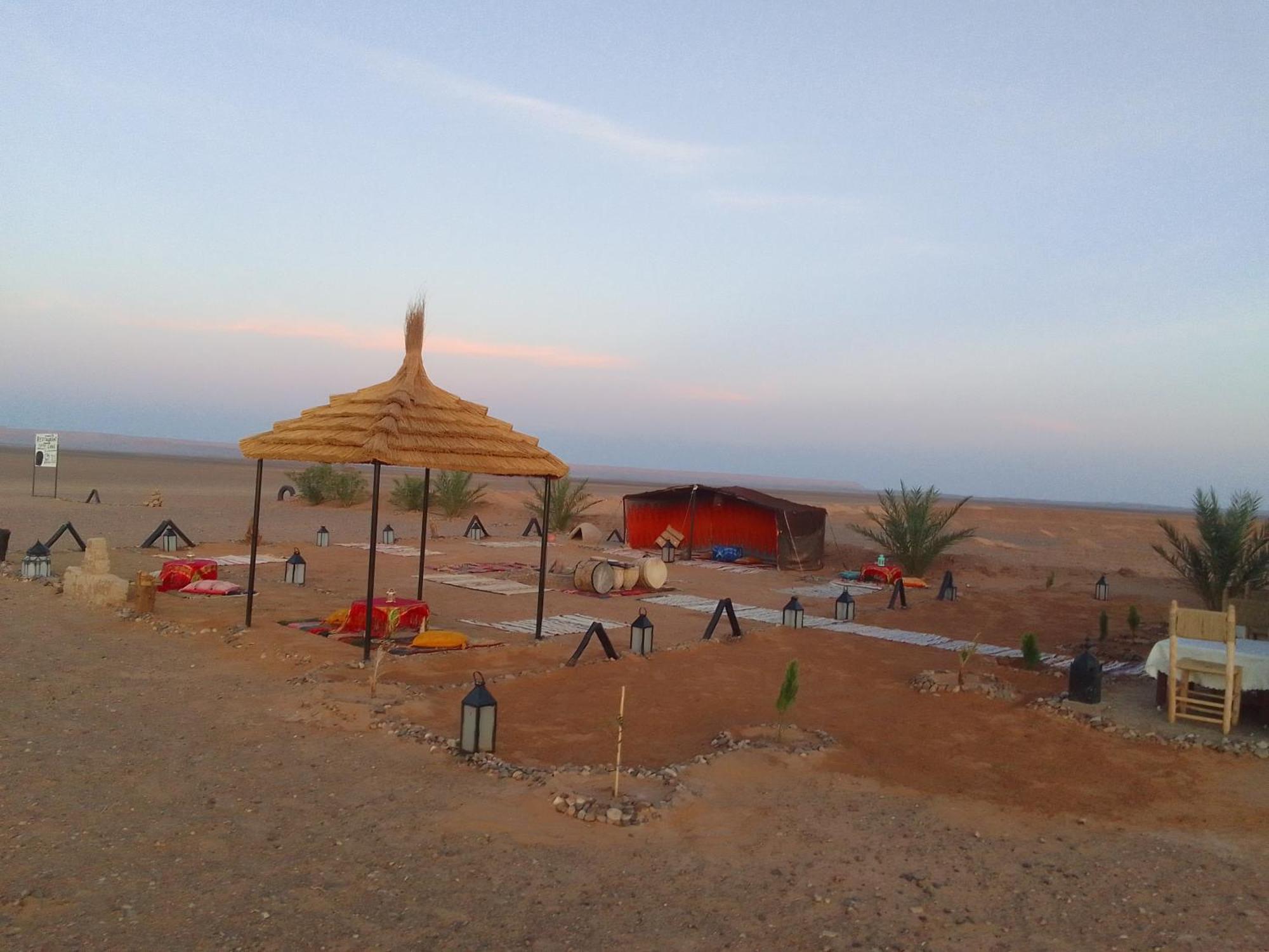 Готель Camp Familia Erg Chebbi Мерзуга Екстер'єр фото