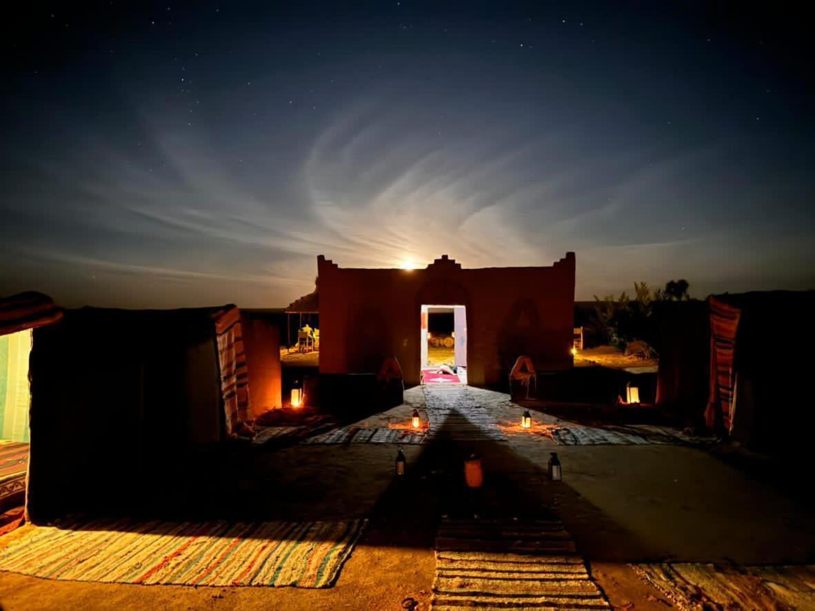 Готель Camp Familia Erg Chebbi Мерзуга Екстер'єр фото