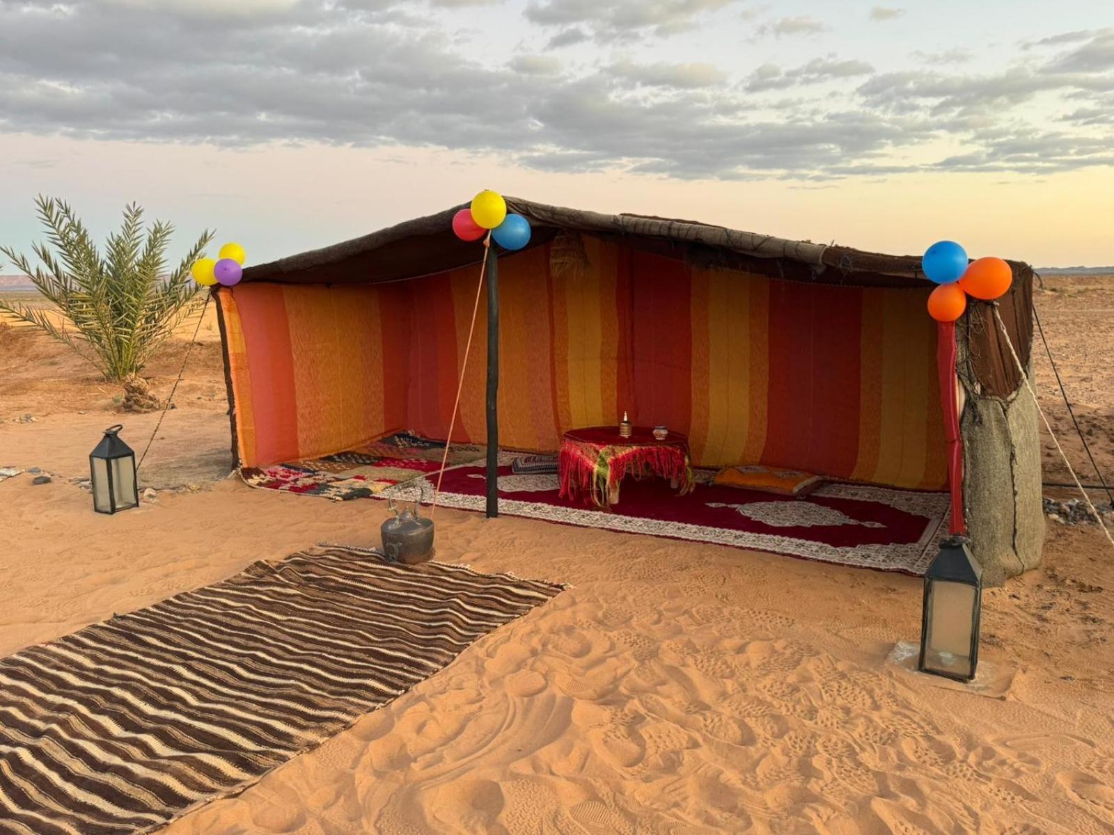 Готель Camp Familia Erg Chebbi Мерзуга Екстер'єр фото
